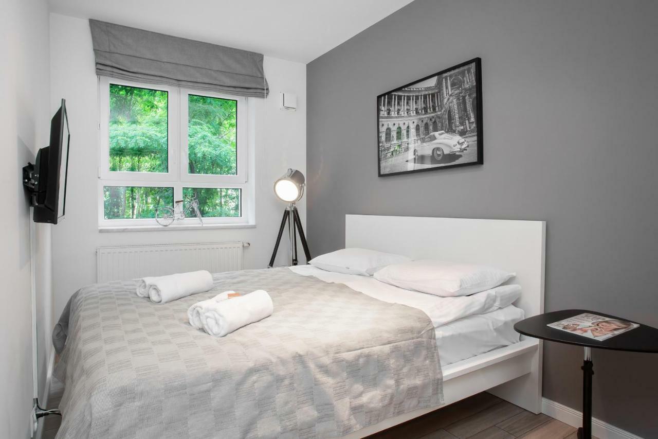 Apartments Parks Of Warsaw By Noclegi Renters Екстер'єр фото