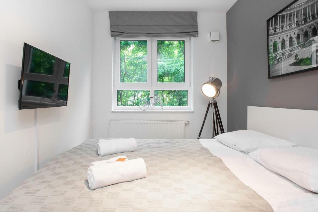 Apartments Parks Of Warsaw By Noclegi Renters Екстер'єр фото
